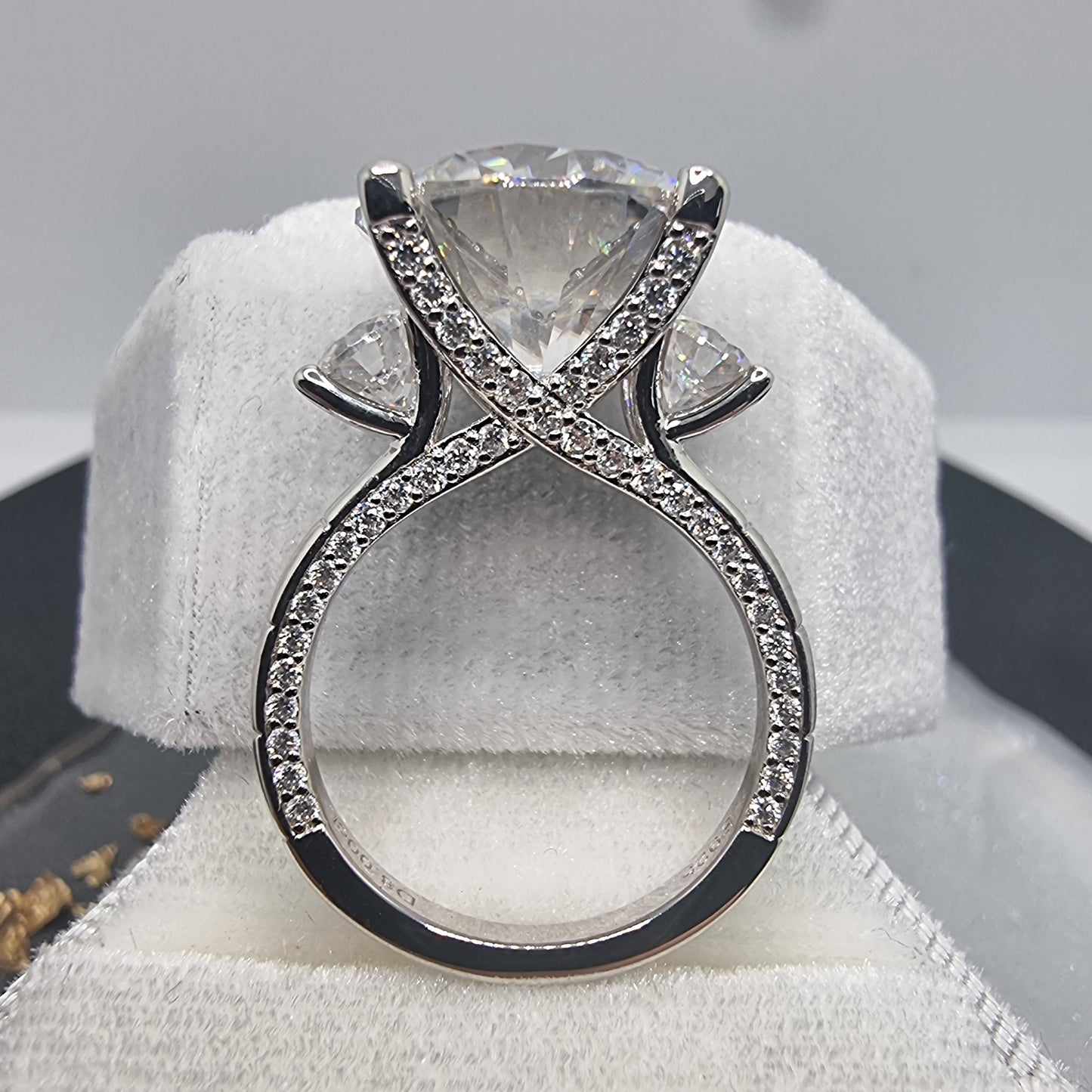 8 Karat Moissanit Eleganter Verlobungsring 925 Sterling Silber Klassisch