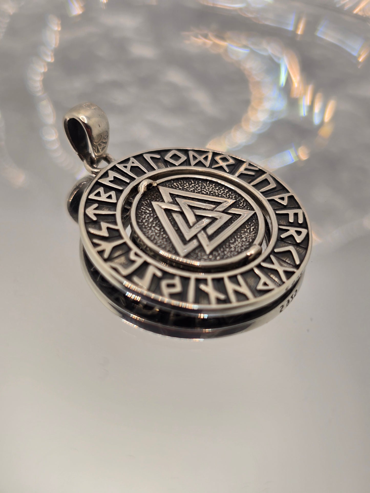Viking Runes Vegvisir 925 Sterling Silver Rotatable Compass Pendant