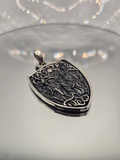 Dreifachmondgöttin Hekate Amulett Anhänger Sterling Silber Schild des Schutzes 
