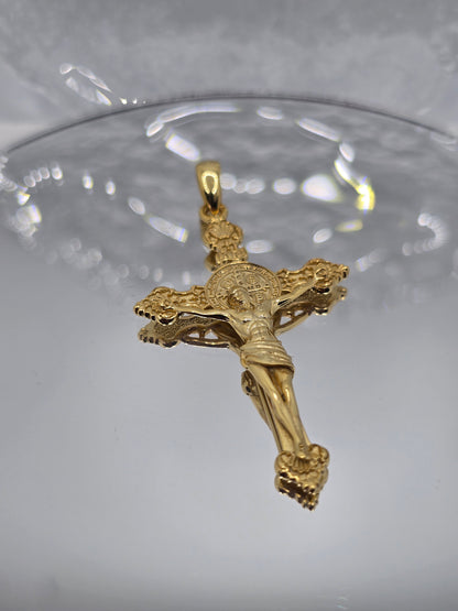 Jesus Cross 925 Sterling Silver Pendant 18K Gold-Plated Saint Benedict Medal