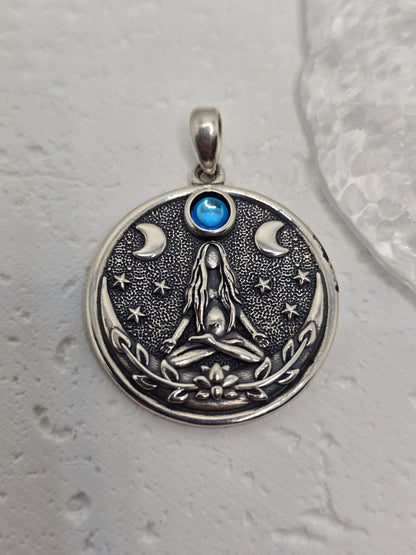  Triple Moon Goddess 925 Sterling Silver Lapis Lazuli Wiccan Pendant
