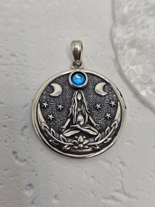  Triple Moon Goddess 925 Sterling Silver Lapis Lazuli Wiccan Pendant