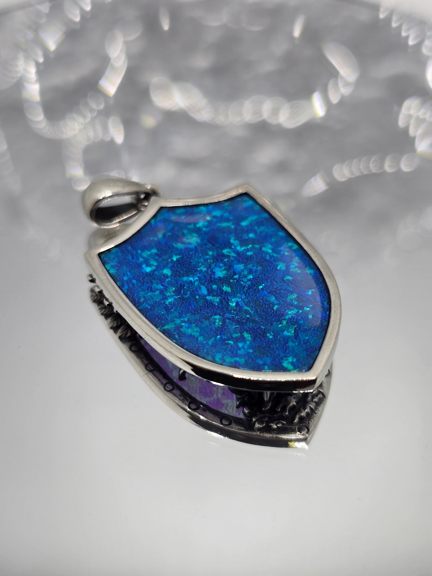 Anhänger Erzengel Michael mit blauem Opal-Schildschutz, 925 Sterlingsilber 