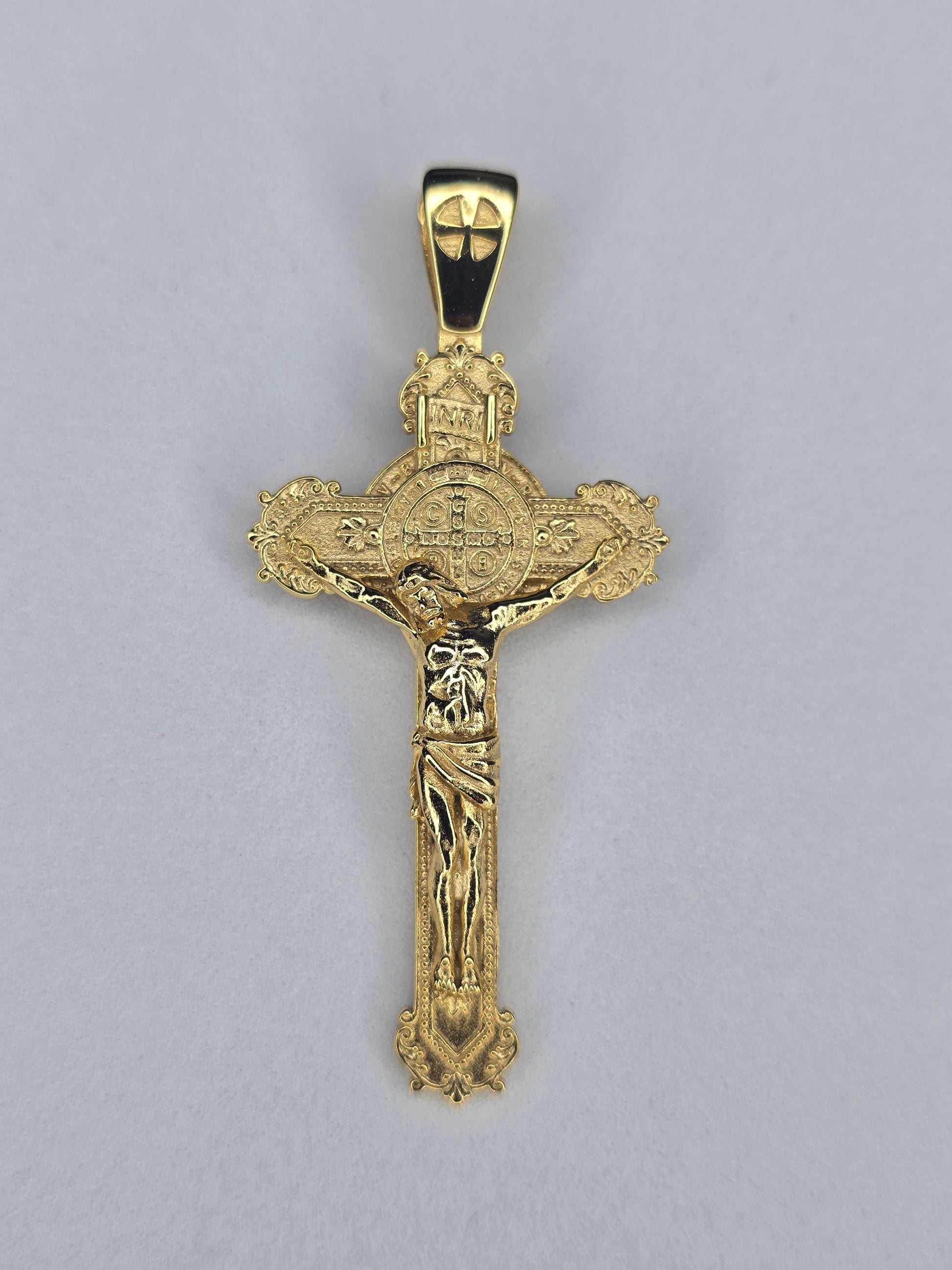 Saint Benedict crucifix pendant in 925 sterling silver with 18K gold plating and detailed corpus of Christ