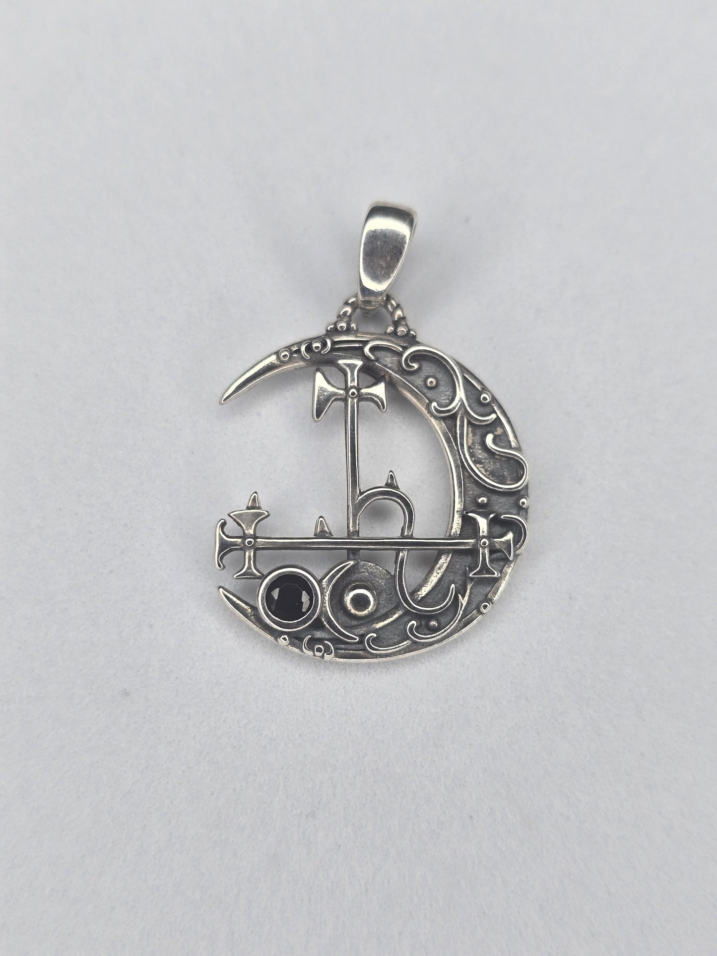 Lilith Moon Demon Sigil Anhänger 925 Sterling Silber mit schwarzem Achat-Akzent 