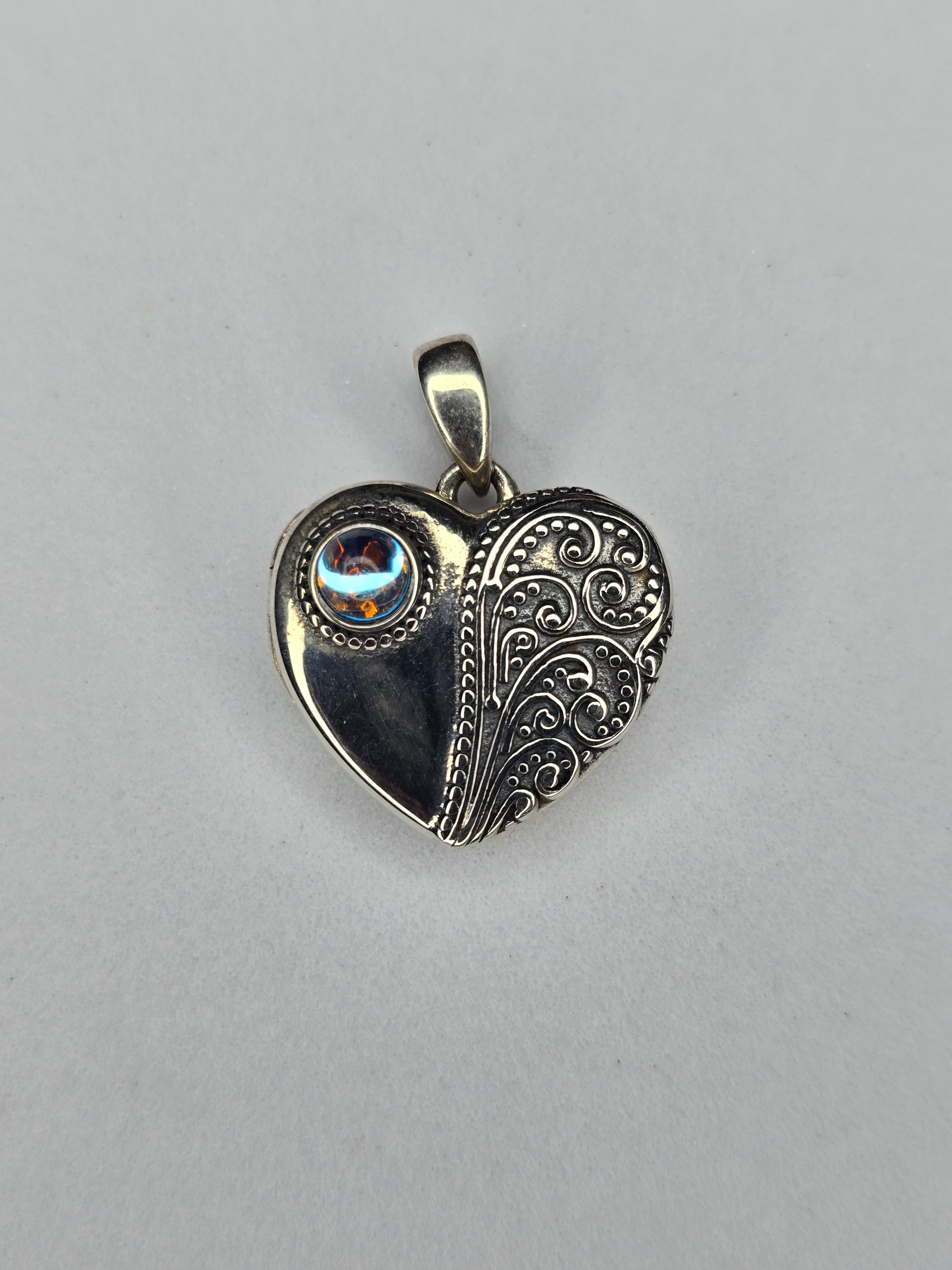 Heart photo locket pendant in 925 sterling silver with moonstone detail