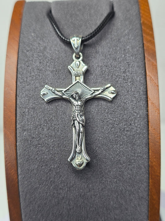 Kruzifix Jesus Anhänger mit INRI Inschrift Kreuz Strahlend 925 Sterling Silber 