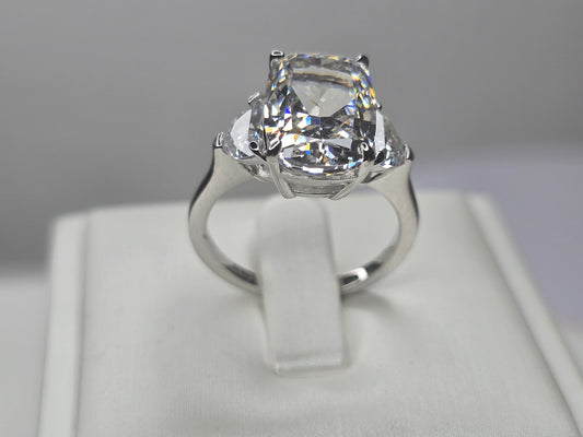 Magic Cat – Radiant Trinity 925 Sterling Silver Three-Stone Zircon Ring (Size 7)