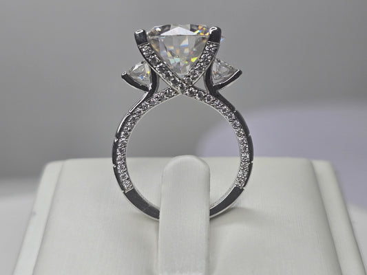 8 Carat Moissanite Engagement Ring in 925 Sterling Silver
