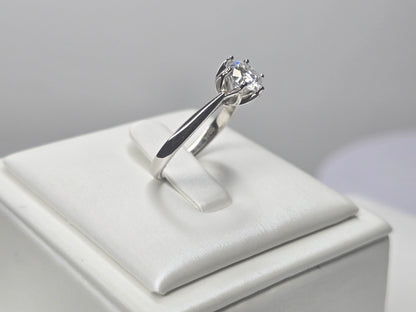 1 Carat Moissanite Engagement Ring in 925 Sterling Silver