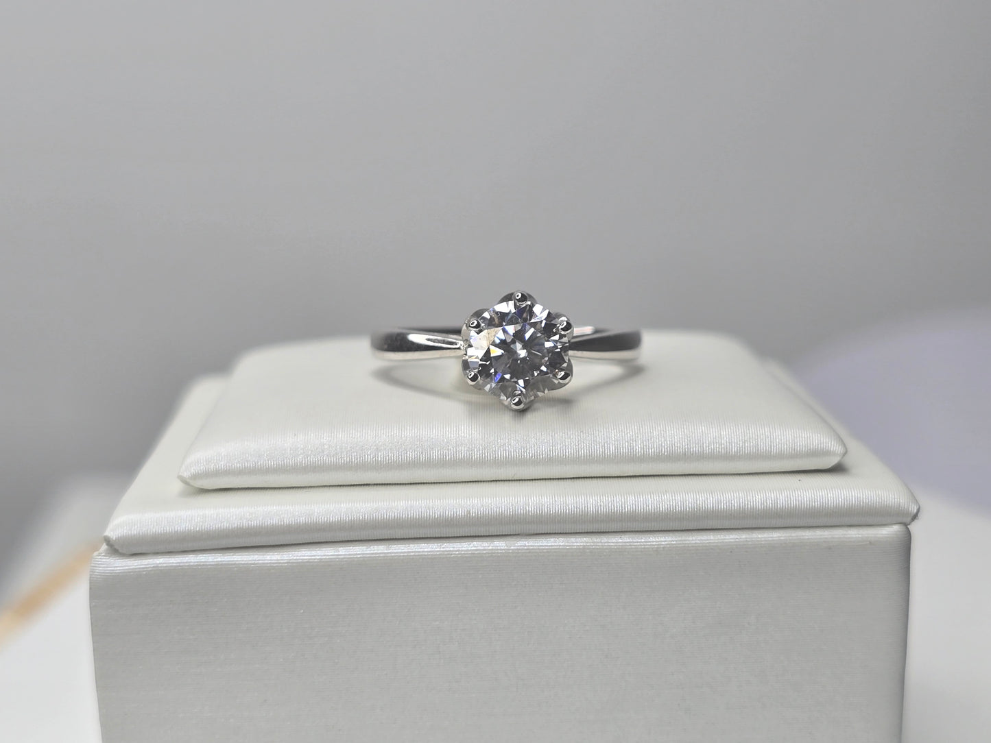 1 Carat Moissanite Engagement Ring in 925 Sterling Silver