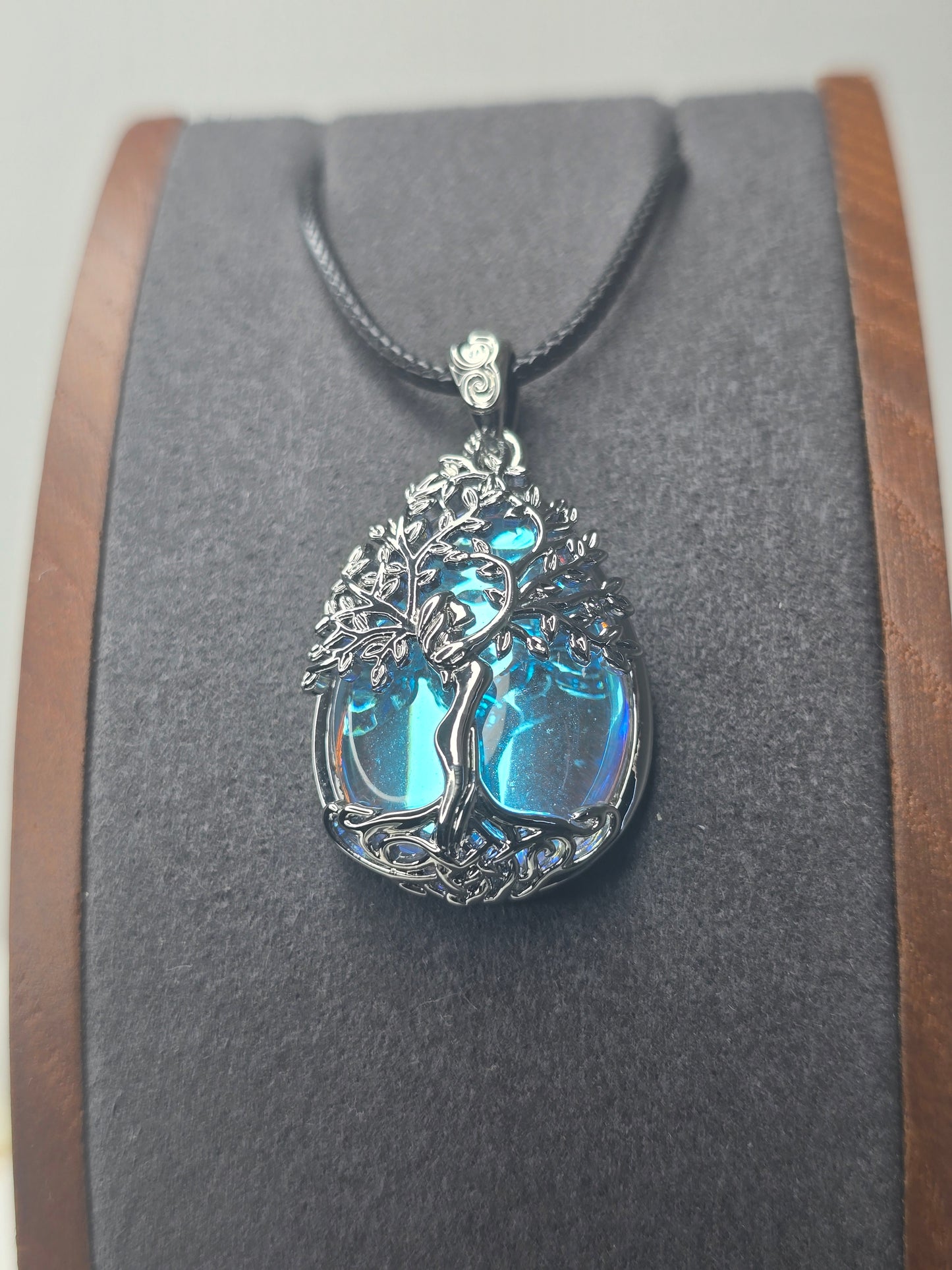 Tree of Life Moonstone Pendant in 925 Sterling Silver