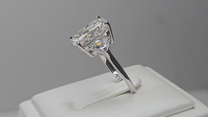 Magic Cat – Radiant Trinity 925 Sterling Silver Three-Stone Zircon Ring (Size 7)